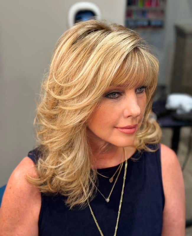 hair trends long feathered layers