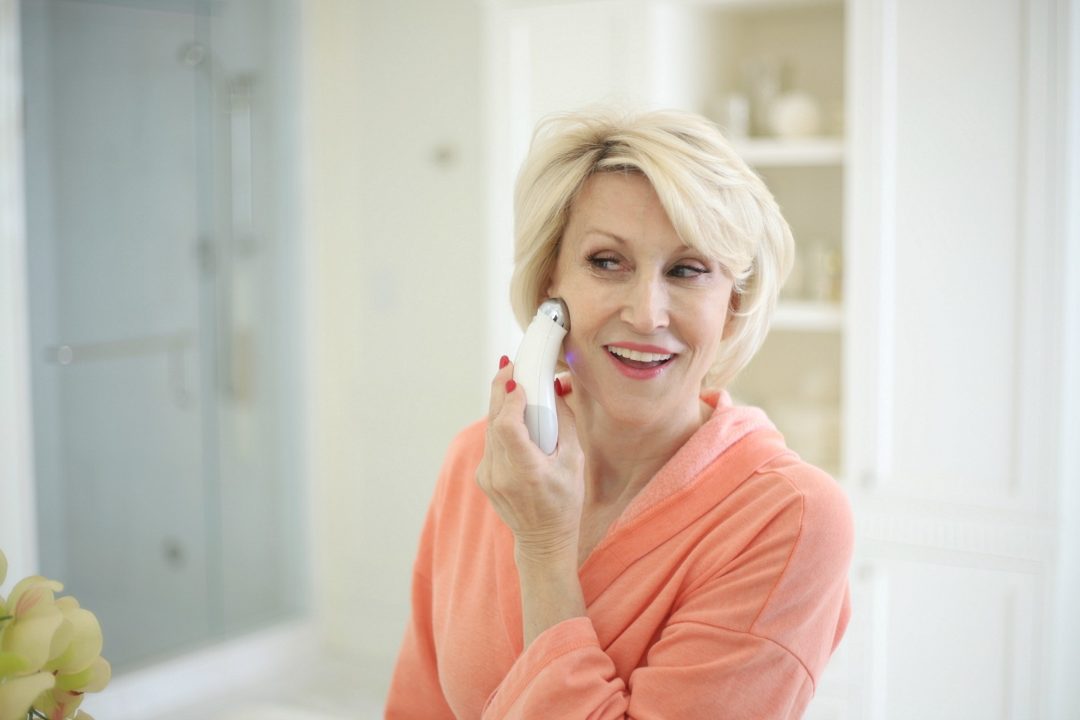 nuface-microcurrent-device