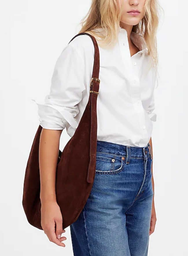 Essential curve shoulder bag How To Choose the Right Handbag for Your Body Type