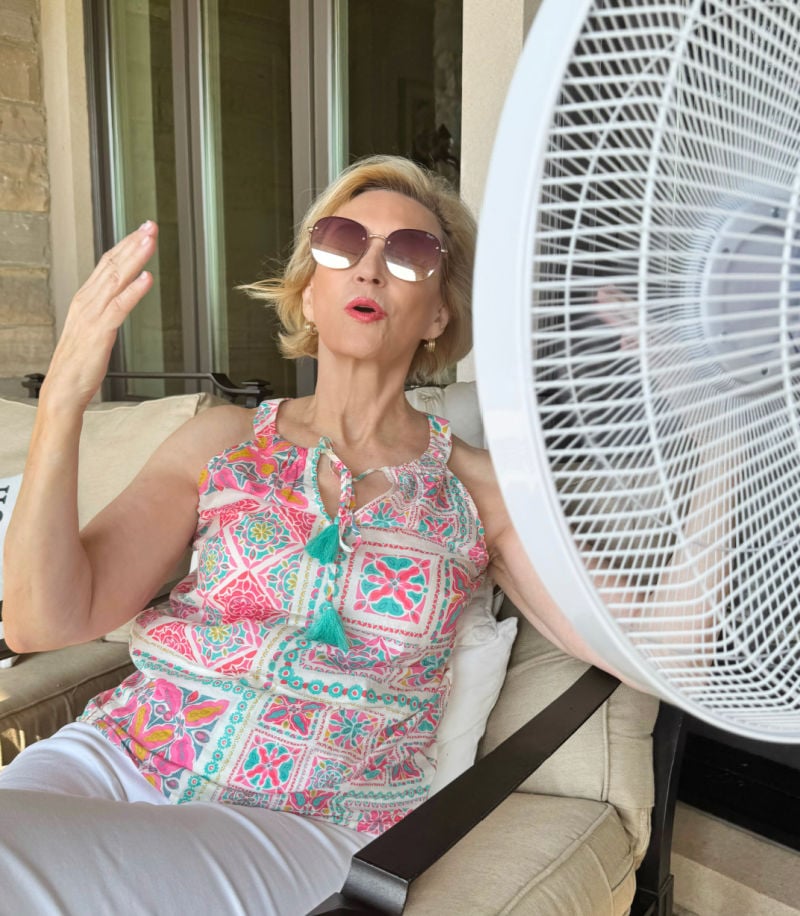 sleevless top for warm weather