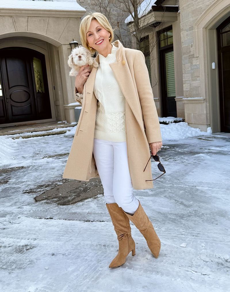 What Shoes to Wear with White Jeans in Winter