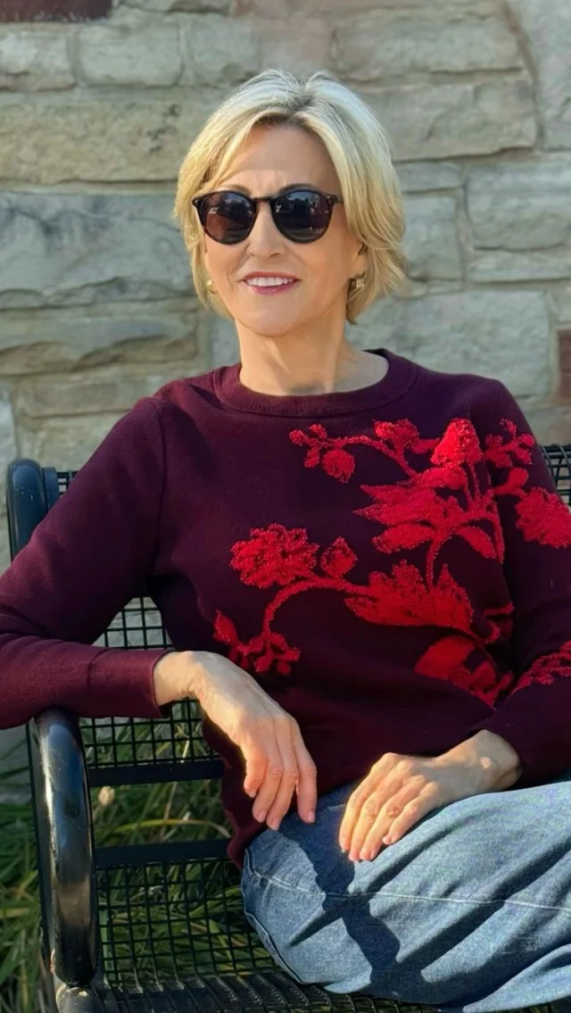 🩷Like this post and comment SHOP below to receive a DM with the link to shop this post on my LTK ⬇
https://liketk.it/5qqgg 

Falling for this rich burgundy and bold floral combo 🍂✨
This beautiful sweater is a new arrival from @talbotsofficial for Fall 2025, and I’ve paired it with classic trouser jeans and retro sneakers for a chic, modern take on everyday style. Effortless, comfortable, and perfectly fall-ready!🤗🍂🍁

#Talbots #TalbotsStyle #FallFashion #NewArrivals #Over50Style #FallOutfitInspo #EffortlessStyle